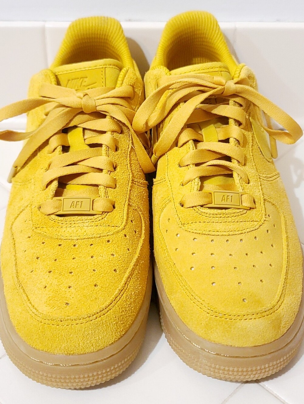 Nike Air Force 1 Low Mineral Yellow Gum Women's Size 8 - Picture 2 of 7